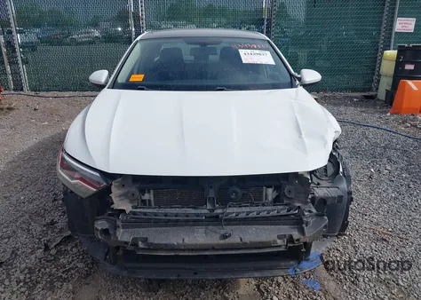 2019 Volkswagen Jetta z USA, uszkodzony, nr VIN 3VWCB7BU2KM133033